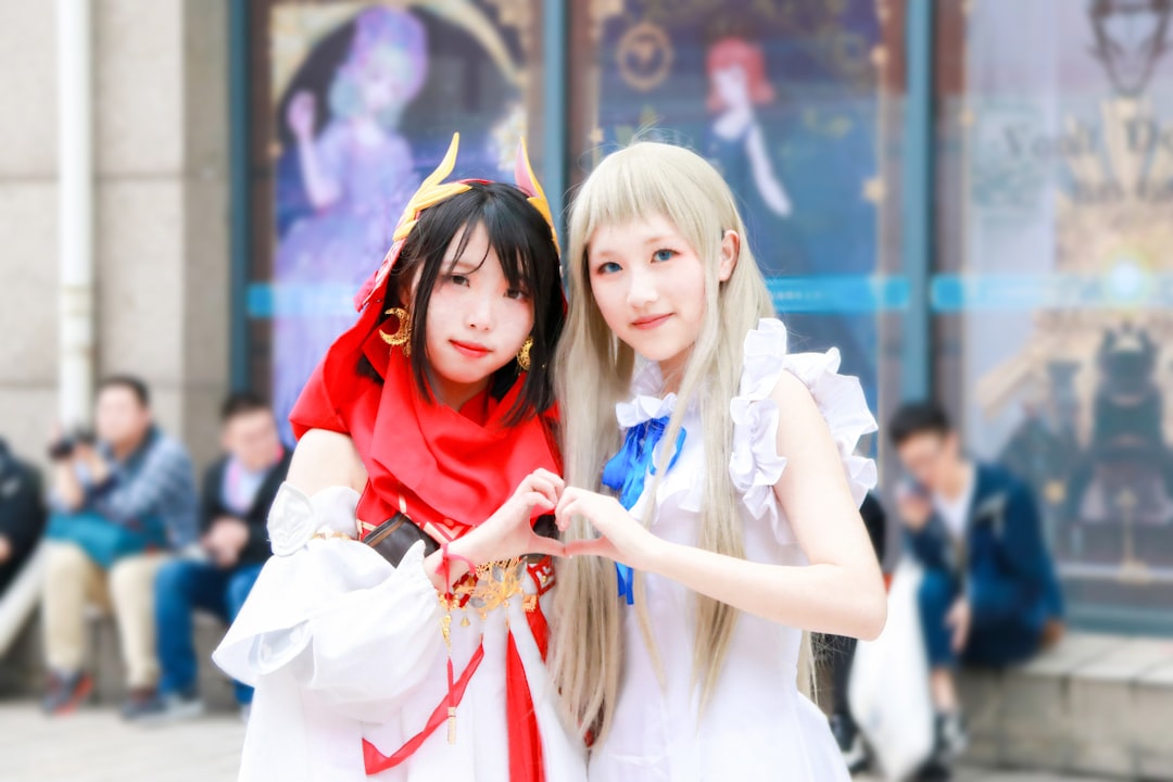 魔法少女角色之间的百合互动剧情展示